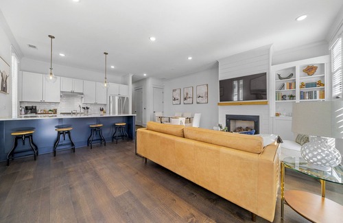 Carrollton House | Brand New Townhome in Carrollton