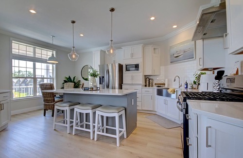Marblehead House | Brand new Waterview at Baypoint home -resort passes and golf cart included