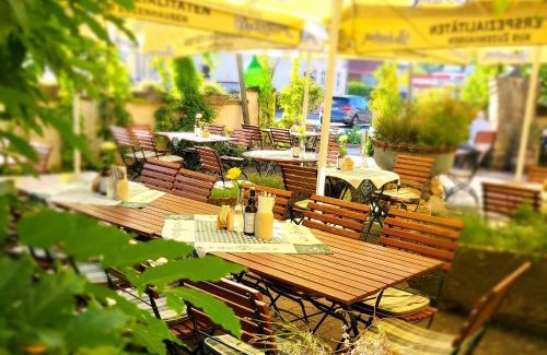 Zuzenhausen Hotel | Brauereigasthof Dachsenfranz