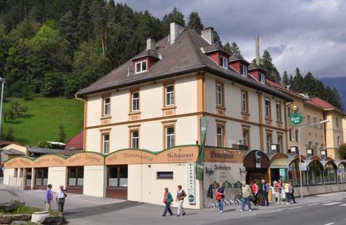 Lienz Bed & Breakfast | Brauhaus Falkenstein