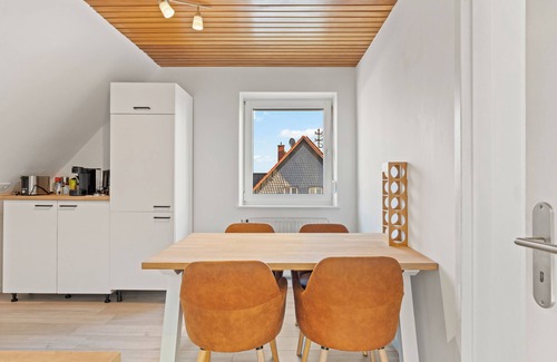 Neustadt an der Weinstrasse Apartment | Bravura - up to 6 people, near Hambach Castle & Holiday Park