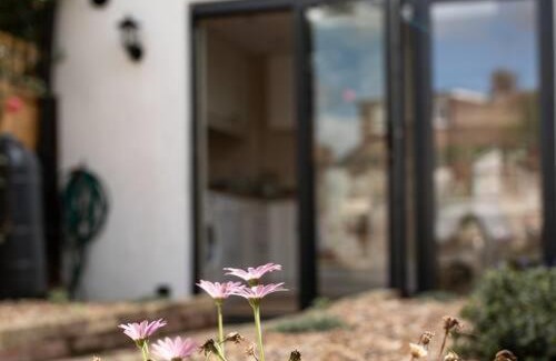 Saffron Walden House | Braybrooke Cottage, Saffron Walden
