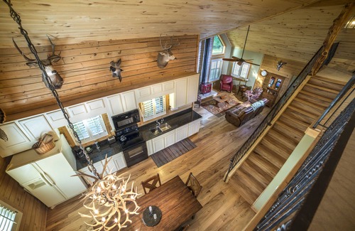 Waco House | Brazos Bluffs Ranch: Beautiful Home in Rural Setting