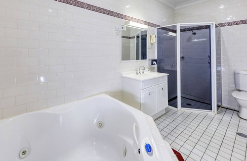 Cowra Hotel | Breakout Motor Inn