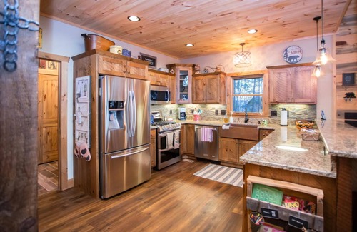 Aska Cabin | Breath of Heaven - Blue Ridge, GA