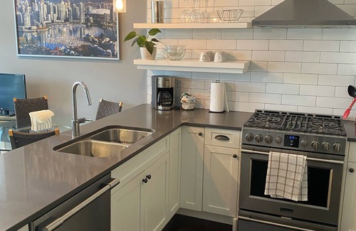 Regional District of Nanaimo House | Breath Taking Views of Nanaimo's Harbour Front! From Sea Planes to BC Ferries.