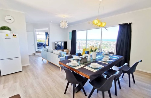 Oamaru Villa | Breathtaking sea view house