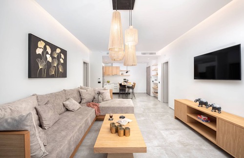Malevizi Villa | Breathtaking sea views, infinity pool, full privacy, close to the beach!