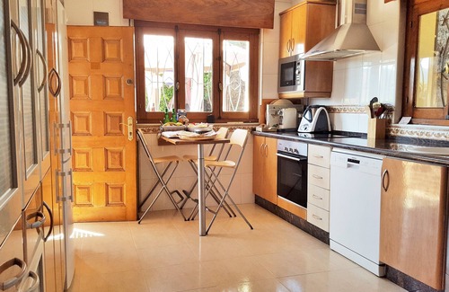 Tornon House | Breathtaking view 350 mtrs. from the beach+Jacuzzi
