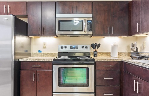 Downtown Pittsburgh Apartment | Breathtaking Views 1BD Luxury Downtown Pittsburgh
