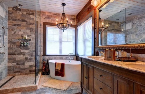 Eagle Lake Cottage | Breathtaking views of lakefront!