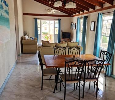Four Roads Apartment | Breezy Apts