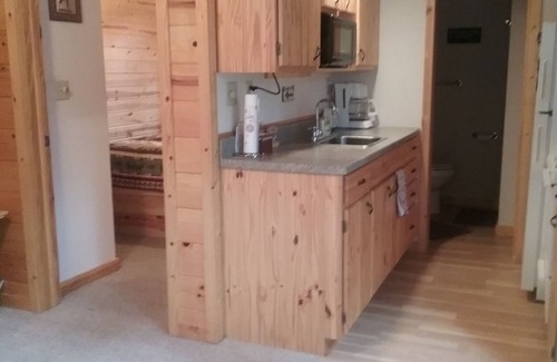 Tomahawk Cabin | Breezy Bay on Lake Nokomis