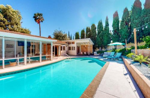 San Carlos House | Breezy Bungalow