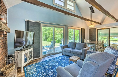 Silver Lake House | Breezy Silver Lake Getaway Fishing Dock, Grill!