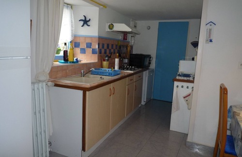 Riec-sur-Belon Cottage | Breton longère in Riec/Belon private garden near the sea,