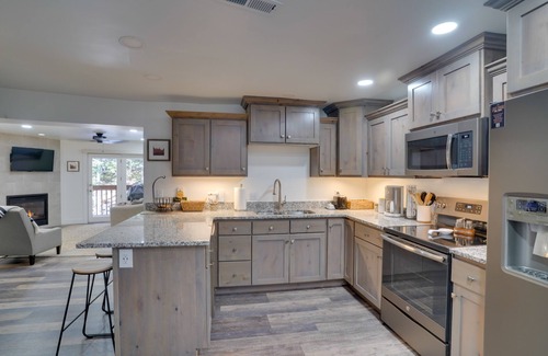 Steam Engine Meadows Condo | Brian Head Condo w/Balcony, Grill & Mountain View