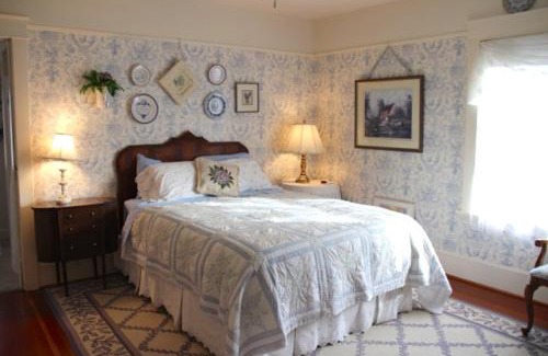 Downtown Vancouver Hotel | Briar Rose Inn Vancouver WA USA