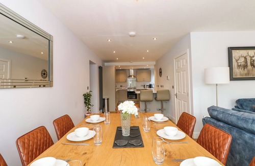 Bowness-on-Windermere House | BRIARS LEA, pet friendly, with hot tub in Bowness-On-Windermere