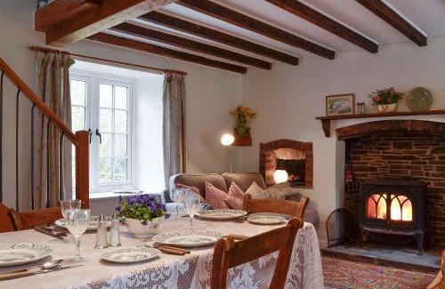 Builth Wells House | Bridge End Cottage