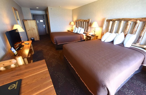 Mackinaw City Hotel | Bridge Vista Beach - Hotel & Convention Center
