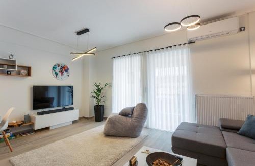 Aigaleo Apartment | Bright 2 Bedroom Apartment Helios by Philoxenia