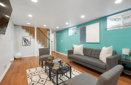 Arvada Plaza Area House | Bright 5br Home W Hot Tub & Patio