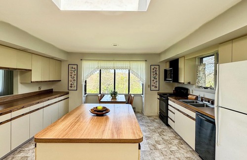 Eagles Mere House | Bright and airy home with sunset views less than a mile to the lake and village