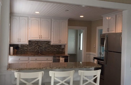 Wells Beach House | Bright And Airy Renovated House 1 Block To Sandy Wells Beach