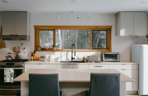 Central Kootenay Cabin | Bright and beautiful newly renovated cabin.