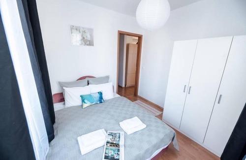Angyalfold Apartment | Bright and homey AC apartment near the center