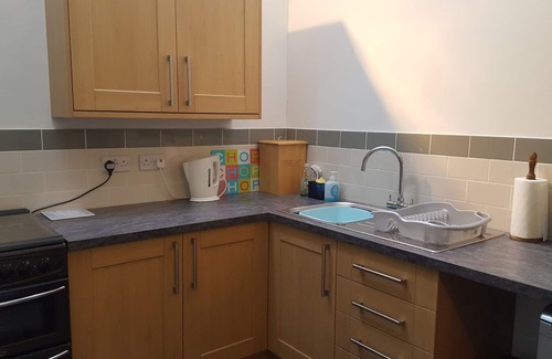 Tideswell Apartment | Bright and spacious holiday apartment in Tideswell with free Wifi