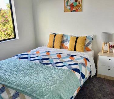 Sydenham Apartment | Bright and spacious townhouse CBD fringe CHCH