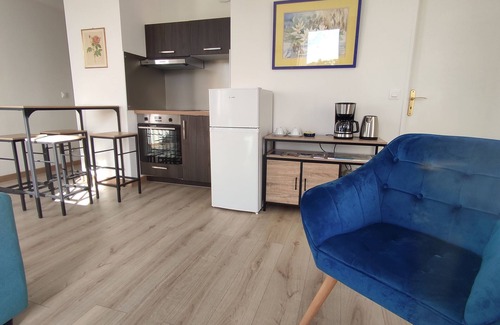 Rochefort-en-Terre Apartment | Bright apartment with nature view, in the city center
