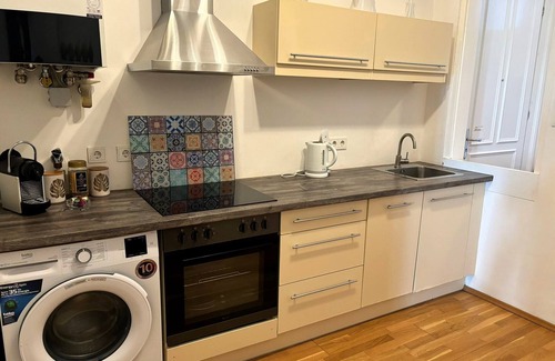 Brigittenau Apartment | Bright apartment right on the Augarten