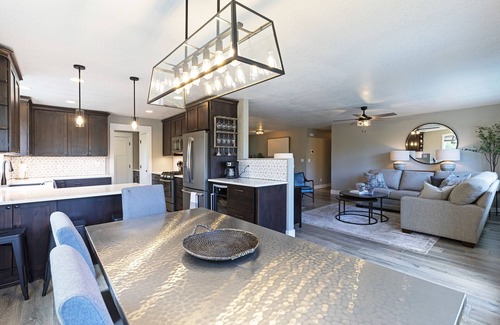 Miller Creek Apartment | Bright, beautifully updated private unit in the Linda VIsta neighborhood - Mountain Views!