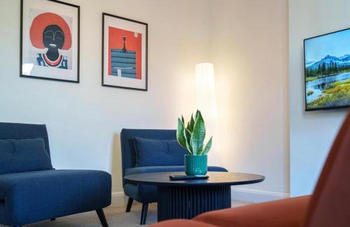 Livesey Apartment | Bright & Contemporary Peckham Stay