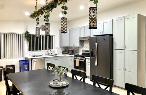 Mira Mesa House | Bright Earthy Mira Mesa Home