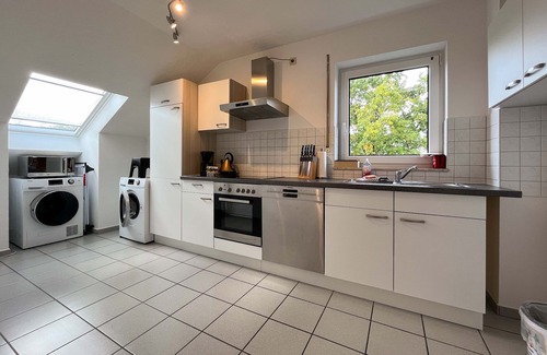 Waldbrol Apartment | Bright exclusive 2-room apartment 60sqm, balcony, Panarbora, Netflix, WiFi