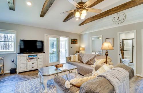 Lost River House | Bright Family Cabin in Lost City with Expansive Deck