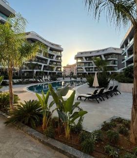 Alanya Apartment | Bright Flat with Pool & Private Beach 750m to Sea