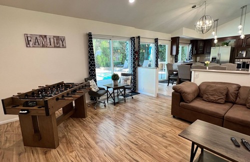 Thousand Oaks House | Bright, Fun & Peaceful House w/Heated Pool π