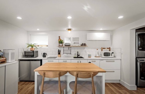 Loyal Heights Apartment | Bright Garden Level Ballard Abode; 86 Walk Score!