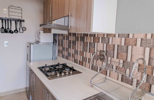 Huejotzingo House | Bright Home with Pool near Valquirico & Airport