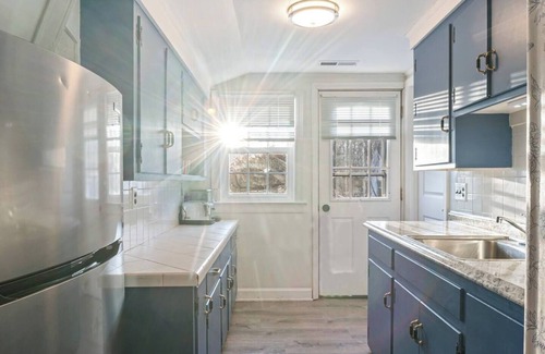 Swampscott Apartment | Bright living; Walk to everything