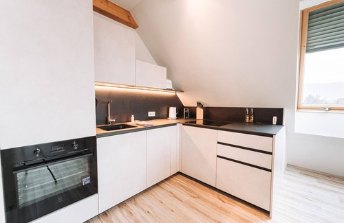 Pianizza Di Sopra Apartment | Bright loft below the famous ice holes