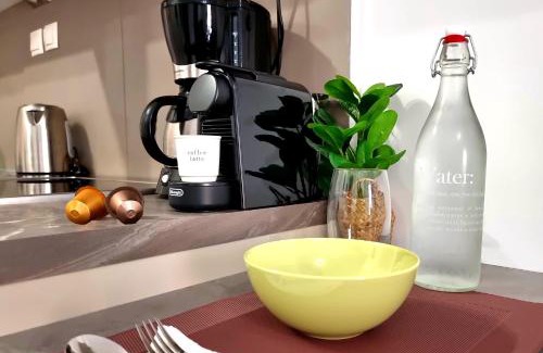 Moschato-Tavros Apartment | Bright & Modern home in Athens