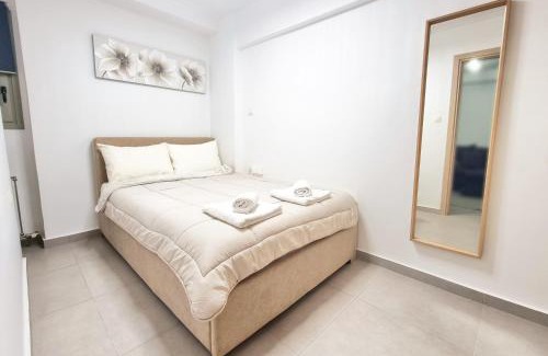 Moschato-Tavros Apartment | Bright & Modern home in Athens