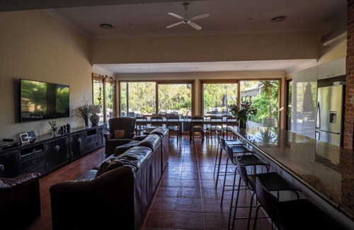 Moama House | Bright on the Murray