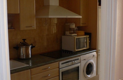 Mantega Apartment | Bright, quiet and centrally located apartment with balcony and air conditioning